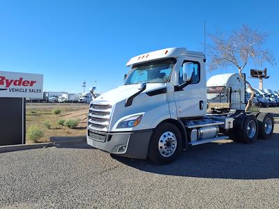 Used 2022 Freightliner Cascadia - photo 1