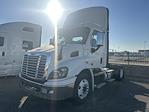 Used 2017 Freightliner Cascadia Detroit DD13 Semi Truck for sale #665124 - photo 1