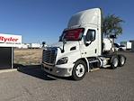 Used 2017 Freightliner Cascadia Detroit DD13 Semi Truck for sale #665135 - photo 1