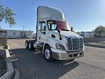 Used 2017 Freightliner Cascadia Detroit DD13 Semi Truck for sale #665135 - photo 4