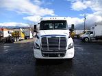 Used 2018 Freightliner Cascadia Detroit Diesel DD15 Semi Truck for sale #681072 - photo 2