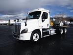 Used 2018 Freightliner Cascadia Detroit Diesel DD15 Semi Truck for sale #681072 - photo 3