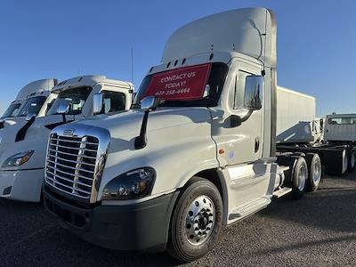 Used 2018 Freightliner Cascadia Detroit Diesel DD15 Semi Truck for sale #772662 - photo 1
