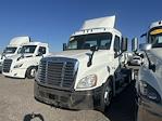 Used 2018 Freightliner Cascadia Detroit DD13 Semi Truck for sale #775764 - photo 1