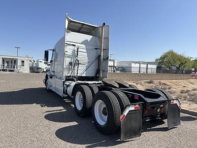 Used 2019 Volvo VNR Volvo D13 Semi Truck for sale #787857 - photo 2