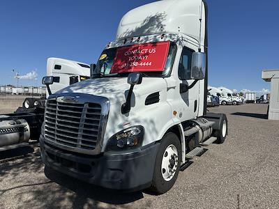 Used 2019 Freightliner Cascadia Detroit DD13 Semi Truck for sale #808633 - photo 1