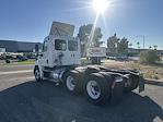 Used 2019 Freightliner Cascadia Detroit DD13 Semi Truck for sale #813696 - photo 2