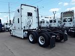 Used 2019 Freightliner Cascadia Detroit Diesel DD15 Semi Truck with Sleeper Cab for sale #821107 - photo 2