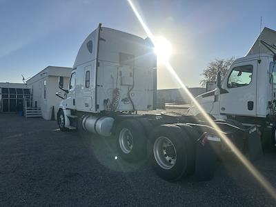 Used 2019 Freightliner Cascadia Detroit Diesel DD15 Semi Truck with Sleeper Cab for sale #835431 - photo 2