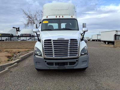Used 2019 Freightliner Cascadia - photo 1