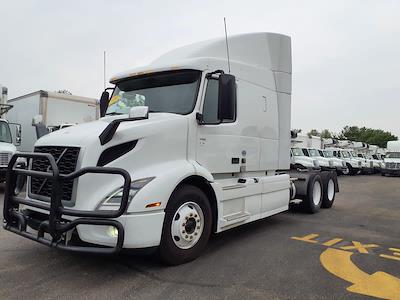Used 2020 Volvo VNR Volvo D13 Semi Truck for sale #243605 - photo 1