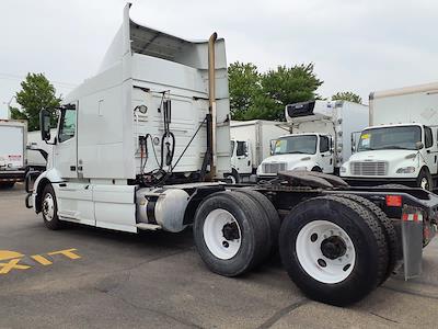 Used 2020 Volvo VNR Volvo D13 Semi Truck for sale #243605 - photo 2