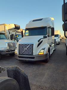 Used 2020 Volvo VNL - photo 1