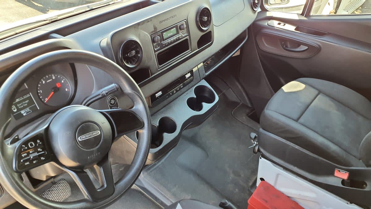 Used 2020 Freightliner Sprinter 2500 - photo 10