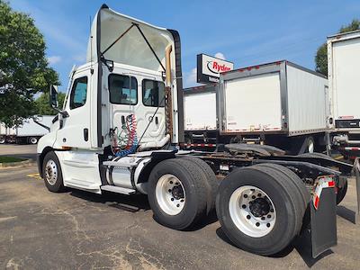 Used 2021 Freightliner Cascadia Detroit Diesel DD15 Semi Truck for sale #501725 - photo 2