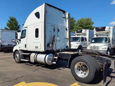 Used 2021 Freightliner Cascadia Detroit DD13 Semi Truck with Sleeper Cab for sale #505628 - photo 2