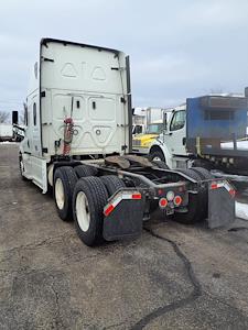 Used 2021 Freightliner Cascadia Detroit Diesel DD15 Semi Truck with Sleeper Cab for sale #507886 - photo 2