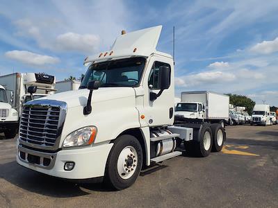 Used 2016 Freightliner Cascadia Cummins ISX Semi Truck for sale #566011 - photo 1
