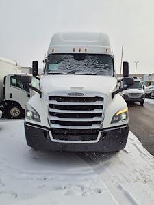 Used 2022 Freightliner Cascadia Detroit Diesel DD15 Semi Truck with Sleeper Cab for sale #574704 - photo 2