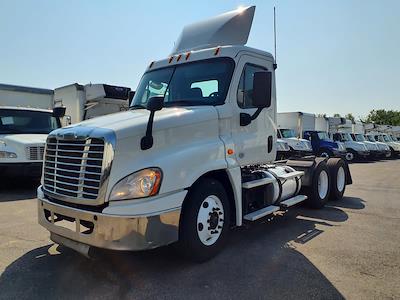 Used 2016 Freightliner Cascadia Cummins ISX Semi Truck for sale #664126 - photo 1