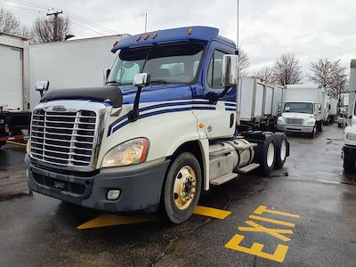 Used 2018 Freightliner Cascadia Detroit Diesel DD15 Semi Truck for sale #748631 - photo 1