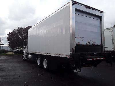 Used 2018 Freightliner Cascadia Refrigerated Body for sale #749749 - photo 2