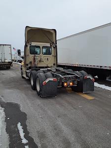 Used 2019 Freightliner Cascadia Detroit Diesel DD15 Semi Truck for sale #814425 - photo 2
