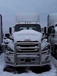 Used 2019 Freightliner Cascadia Detroit Diesel DD15 Semi Truck for sale #870078 - photo 2