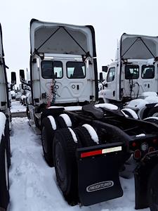Used 2019 Freightliner Cascadia Detroit Diesel DD15 Semi Truck for sale #870078 - photo 2