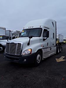 Used 2020 Freightliner Cascadia Detroit Diesel DD15 Semi Truck with Sleeper Cab for sale #875501 - photo 1