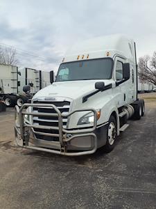 Used 2020 Freightliner Cascadia Detroit Diesel DD15 Semi Truck with Sleeper Cab for sale #878802 - photo 1