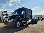Used 2020 Freightliner Cascadia Detroit Diesel DD15 Semi Truck with Sleeper Cab for sale #879769 - photo 1