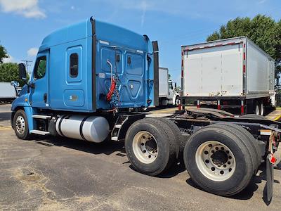 Used 2020 Freightliner Cascadia Cummins X15 Semi Truck with Sleeper Cab for sale #884631 - photo 2