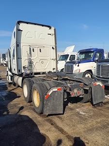 Used 2020 Freightliner Cascadia - photo 1