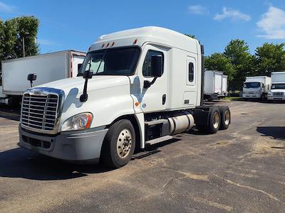 Used 2020 Freightliner Cascadia Cummins X15 Semi Truck with Sleeper Cab for sale #897759 - photo 1