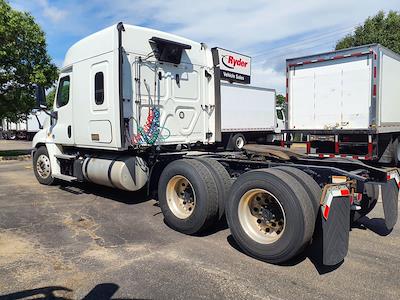 Used 2020 Freightliner Cascadia Cummins X15 Semi Truck with Sleeper Cab for sale #897759 - photo 2