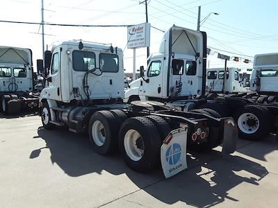Used 2018 Freightliner Cascadia Detroit DD13 Semi Truck for sale #221431 - photo 2