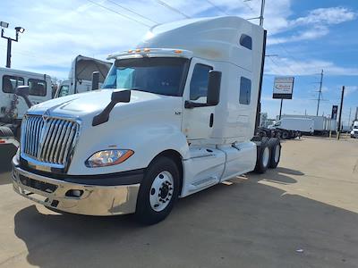 Used 2020 International LT - photo 1