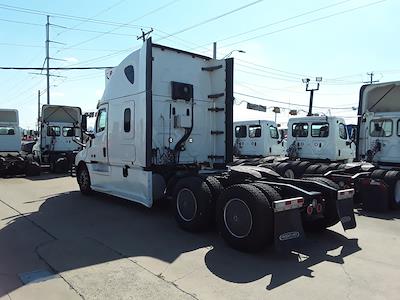 Used 2020 Freightliner Cascadia Detroit Diesel DD15 Semi Truck with Sleeper Cab for sale #240033 - photo 2