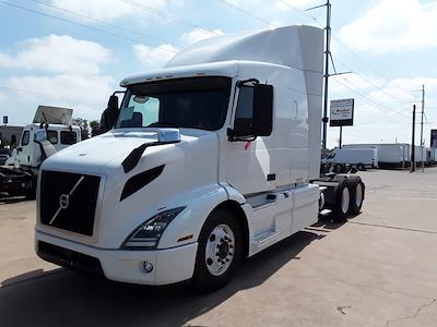 Used 2020 Volvo VNR Volvo D13 Semi Truck for sale #243498 - photo 1