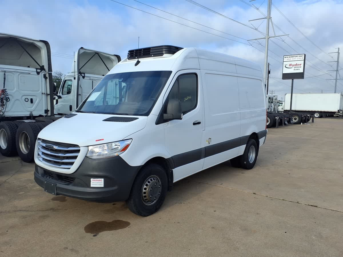 Used 2019 Freightliner Sprinter 3500 - photo 1