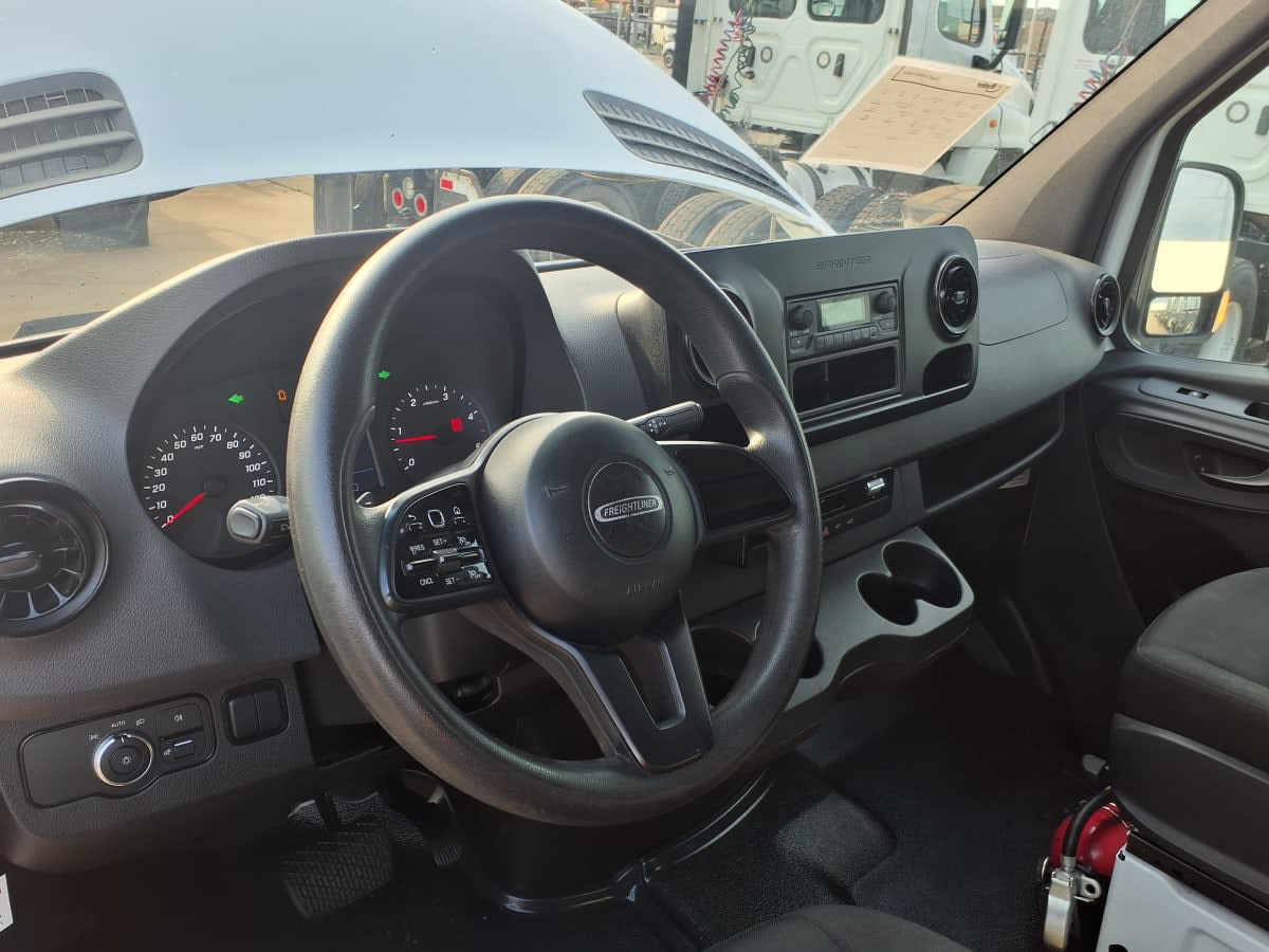 Used 2019 Freightliner Sprinter 3500 - photo 10