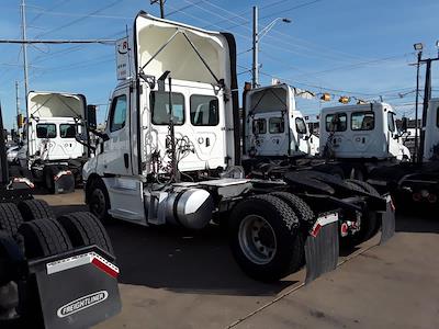 Used 2021 Freightliner Cascadia - photo 1