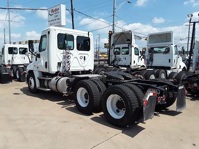 Used 2020 Freightliner Cascadia Detroit Diesel DD15 Semi Truck for sale #290543 - photo 2