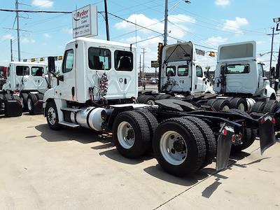 Used 2020 Freightliner Cascadia Detroit Diesel DD15 Semi Truck for sale #290552 - photo 2