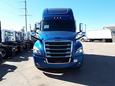 Used 2020 Freightliner Cascadia Detroit Diesel DD15 Semi Truck with Sleeper Cab for sale #292229 - photo 2