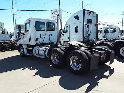 Used 2021 Freightliner Cascadia Detroit DD13 Semi Truck for sale #298337 - photo 2