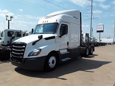 Used 2019 Freightliner Cascadia Detroit Diesel DD15 Semi Truck with Sleeper Cab for sale #597526 - photo 1