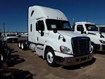 Used 2017 Freightliner Cascadia Cummins ISX Semi Truck with Sleeper Cab for sale #667679 - photo 4