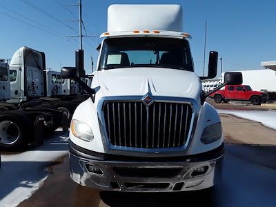 Used 2018 International LT International A26 Semi Truck for sale #770686 - photo 2